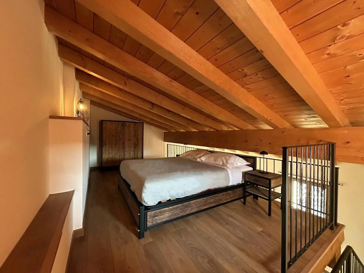 La Volpe Rossa Rooms And Apartments San Felice del Benaco Italie