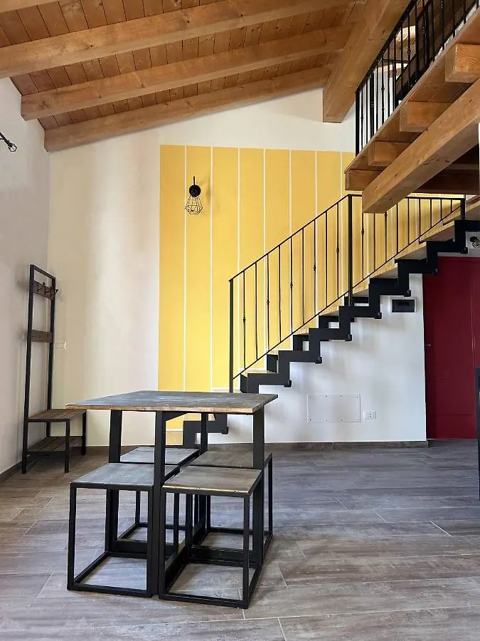 La Volpe Rossa Rooms And Apartments San Felice del Benaco