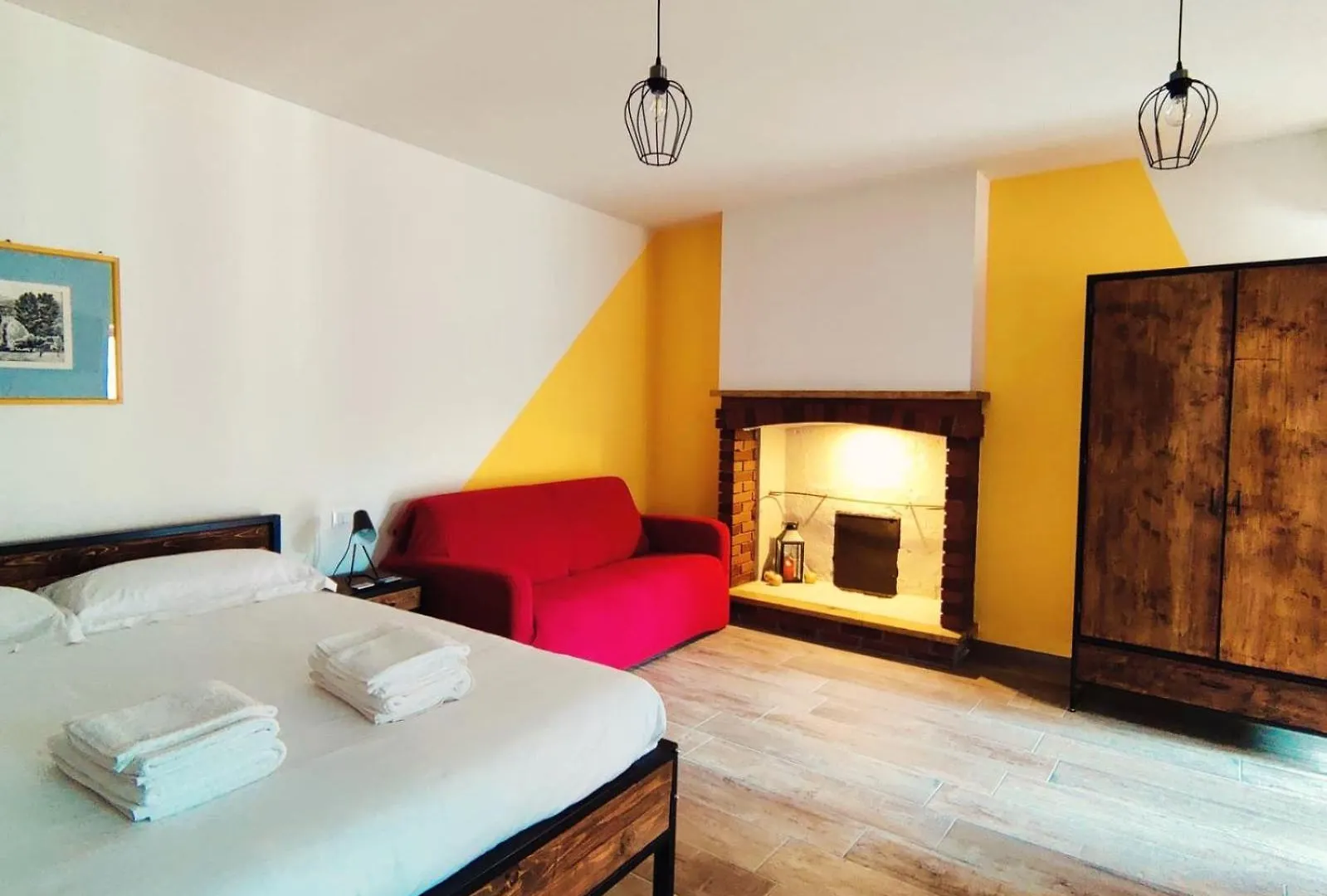 La Volpe Rossa Rooms And Apartments San Felice del Benaco